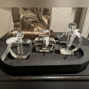 Perfume display bottle set